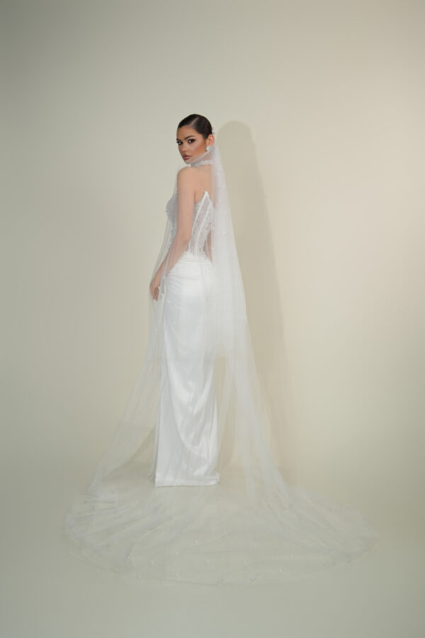 Florida Gown with Pearl Veil